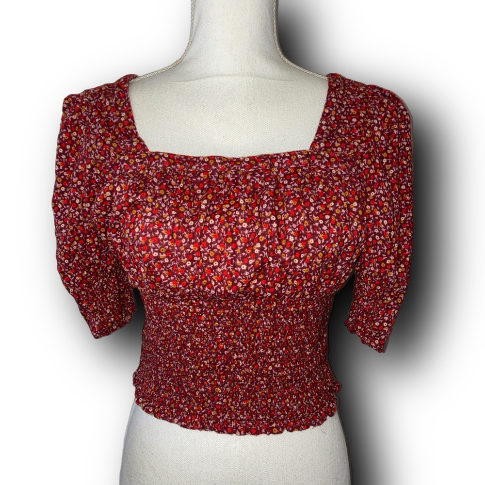 Universal Thread Red Floral Puff Sleeve Cottagecore Blouse Boho Ren Faire Vibes